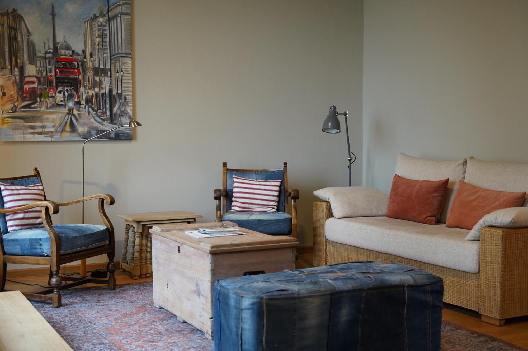 Copper Beech Place Ахим Экстерьер фото